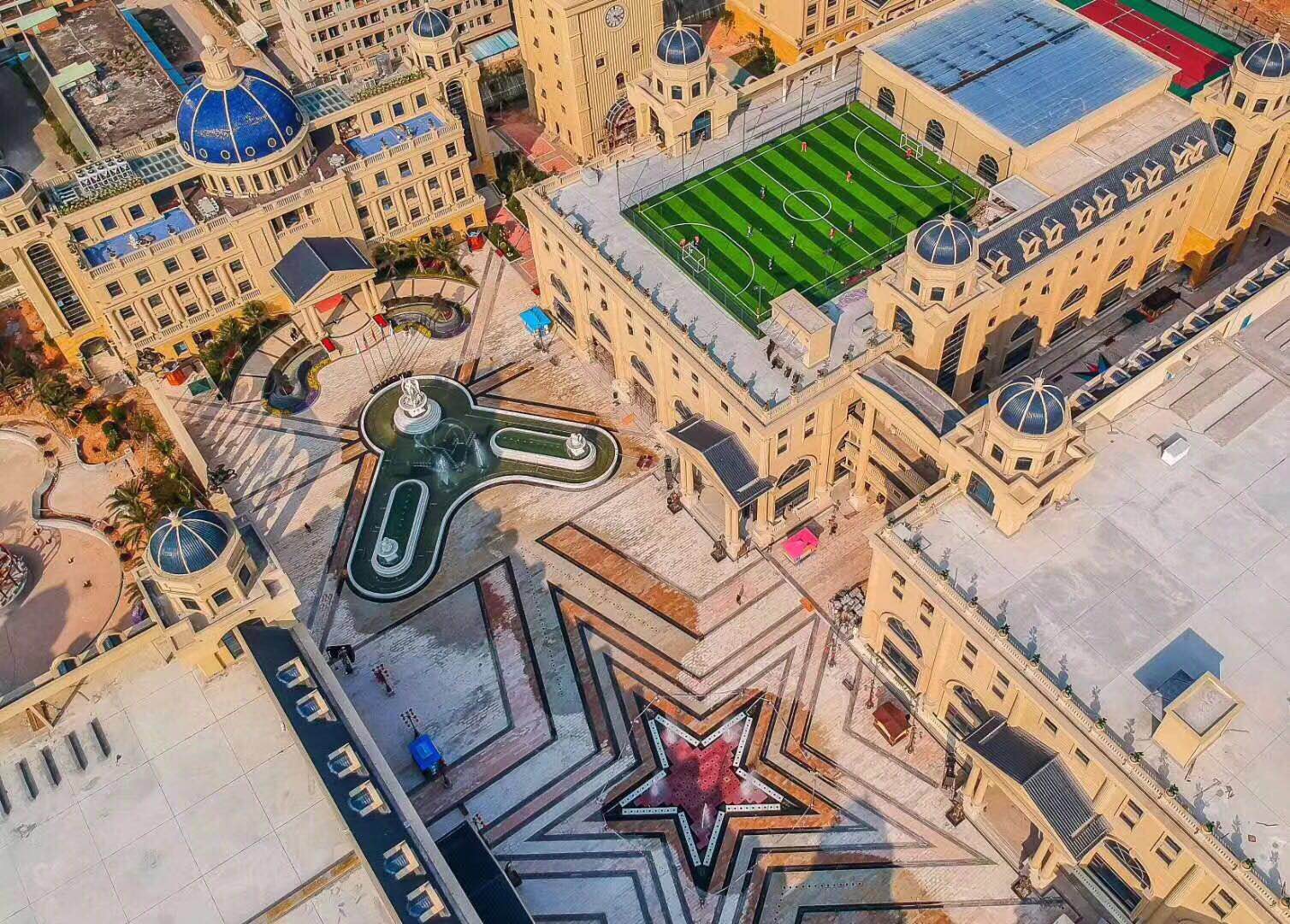 人造草坪建筑工地-綠衣-杰森人造草